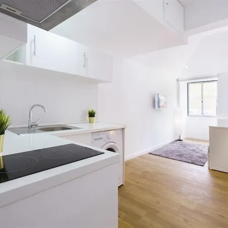 Central Lisbon Studio * Лісабон